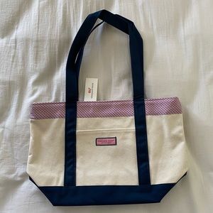 Vineyard Vines Classic Whale Tote NWT